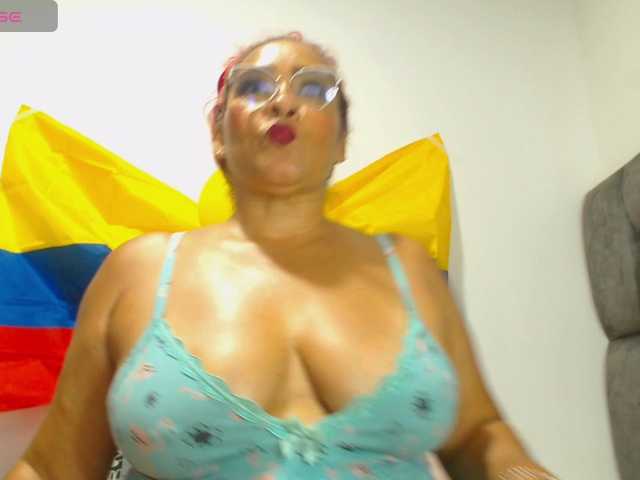 sweetgoddessbig live cam on UnifiedCams