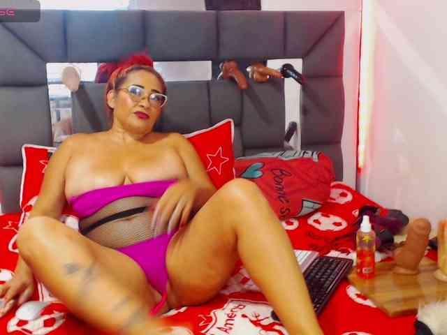 sweetgoddessbig Live Webcam on BongaCams
