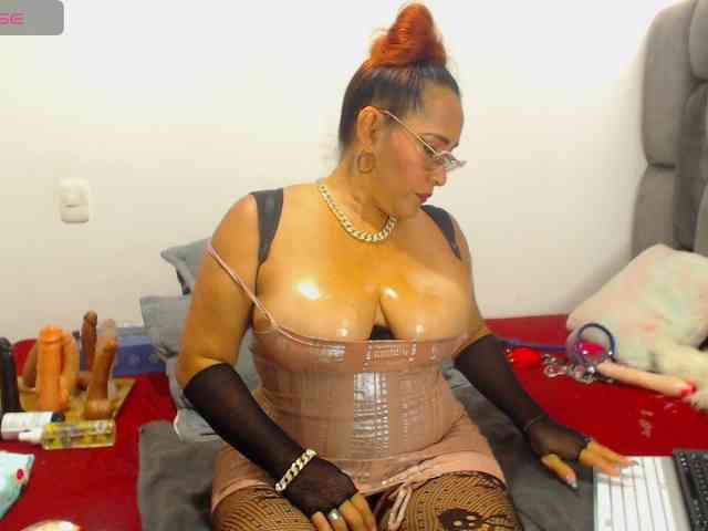 sweetgoddessbig webcam