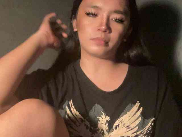 Maya-hera Live Webcam on BongaCams