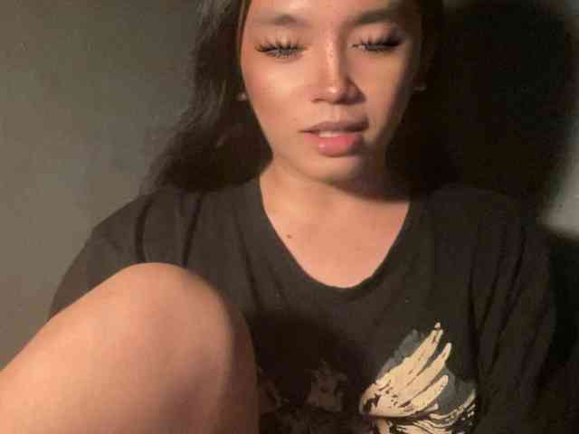 Maya-hera Live Webcam on BongaCams