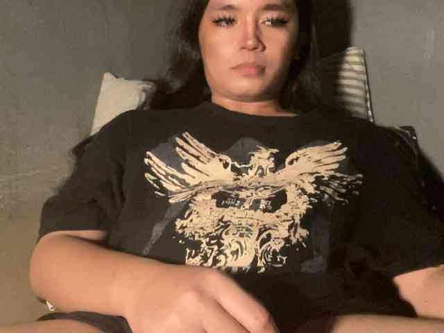 Maya-hera Live Webcam on BongaCams