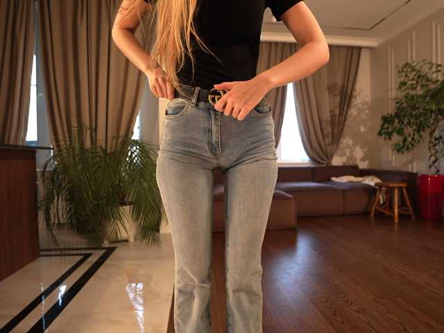 baby-maksin live cam on BongaCams
