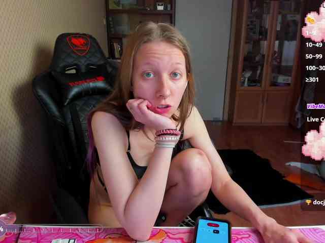 cuteMila webcam