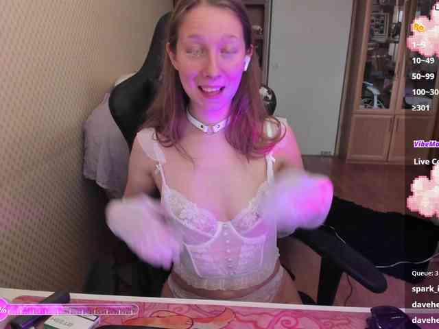 cuteMila webcam