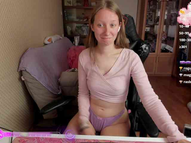 cuteMila webcam