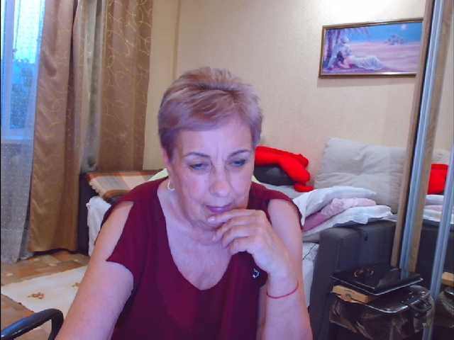 Kira9476 live cam on BongaCams