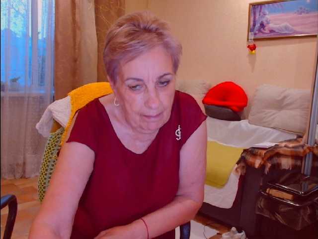 Kira9476 live cam on BongaCams