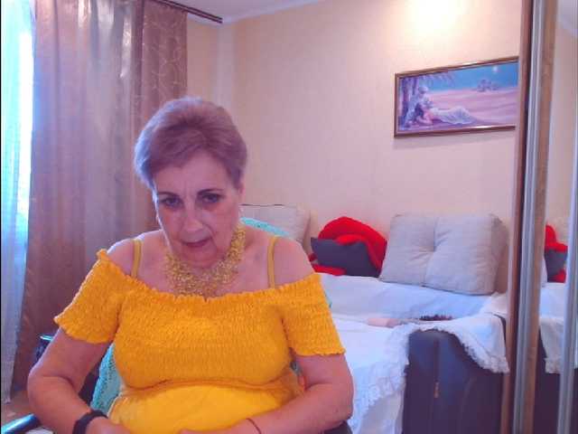 Kira9476 live cam on BongaCams