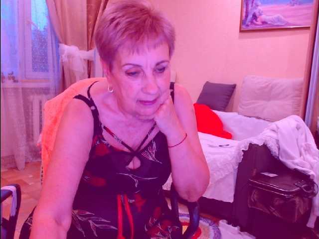 Kira9476 live cam on BongaCams