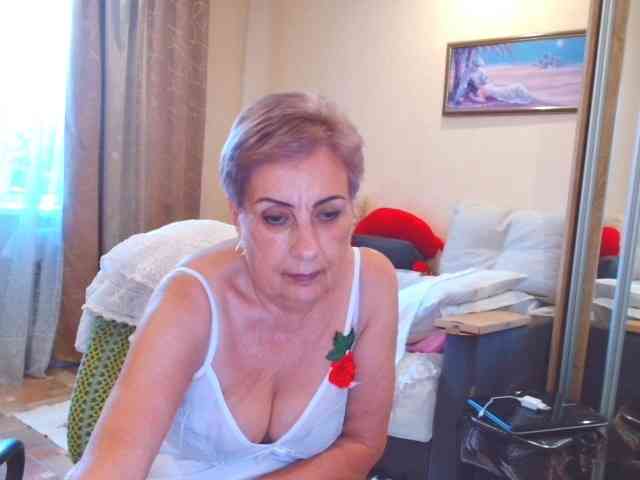 Victoria5643 webcam