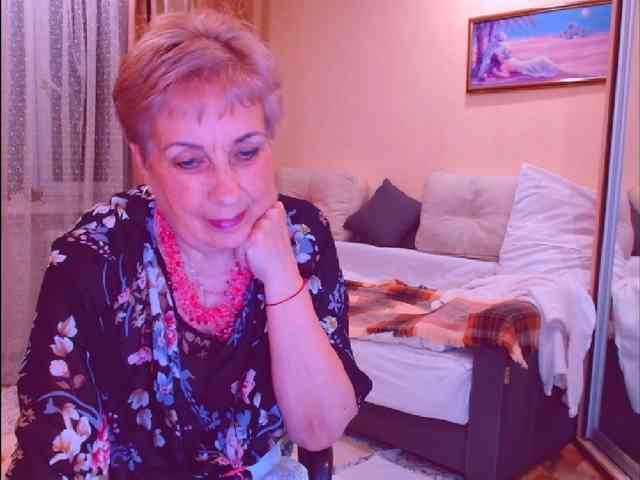 Victoria5643 webcam