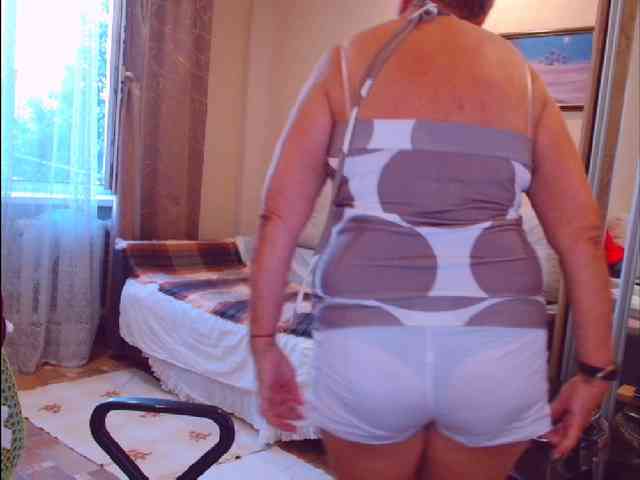 Victoria5643 webcam