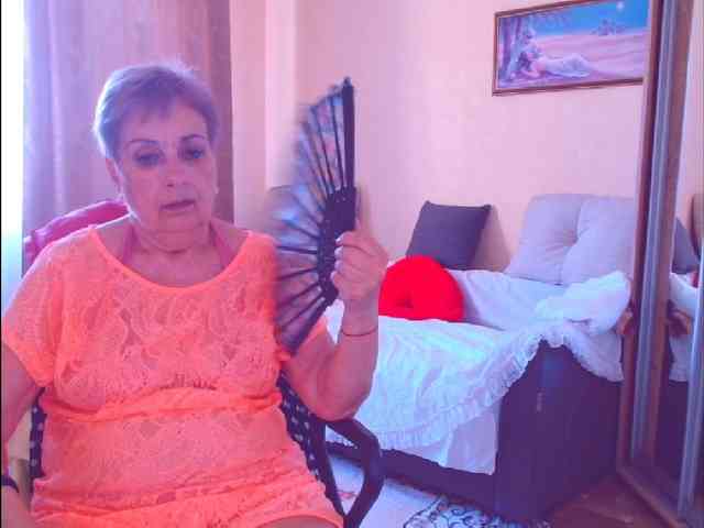 Victoria5643 webcam