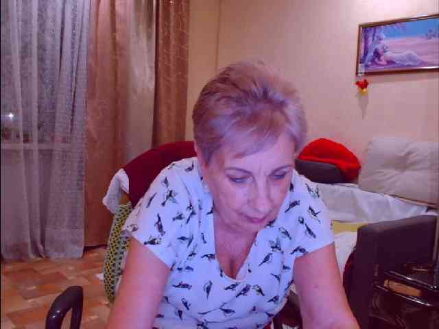 Victoria5643 webcam