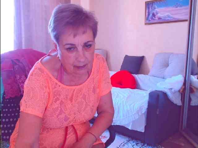 Victoria5643 webcam