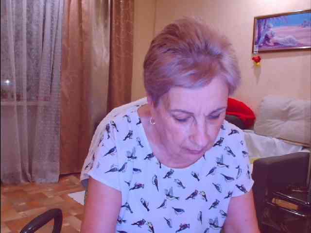 Victoria5643 webcam