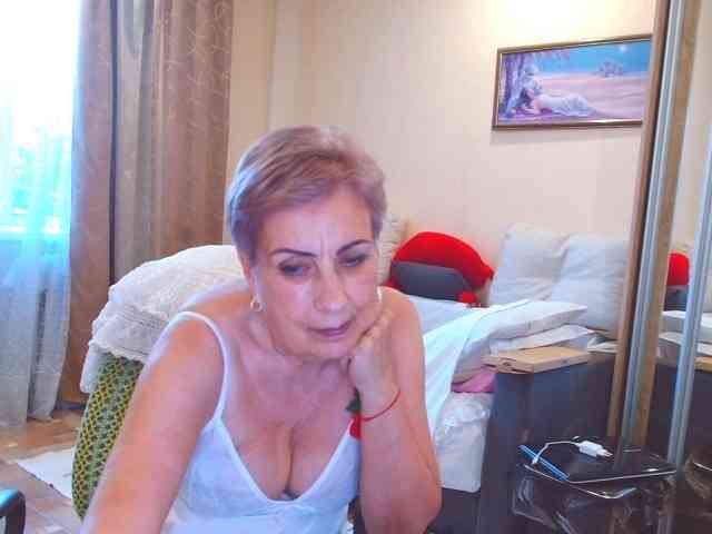 Victoria5643 webcam
