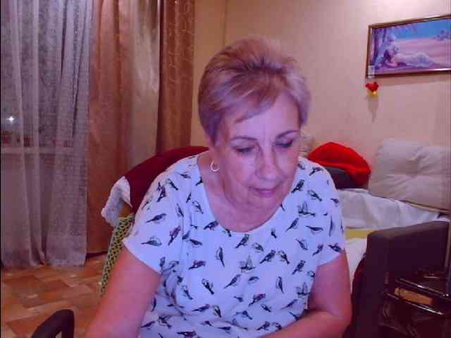 Victoria5643 webcam