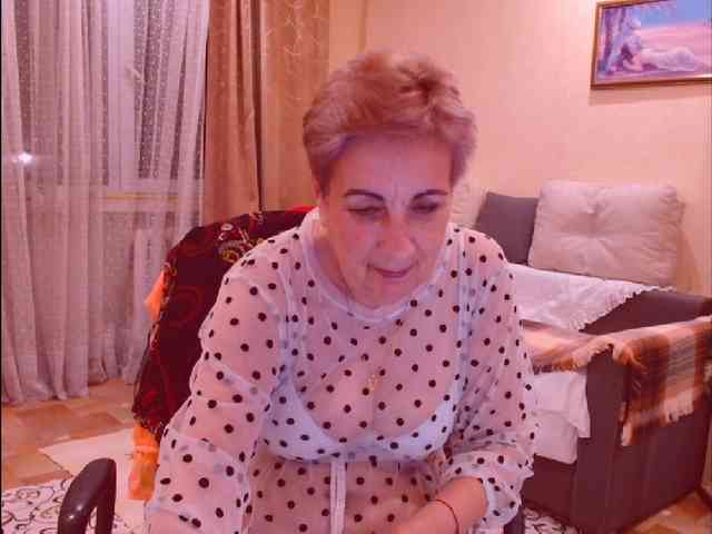 Victoria5643 webcam