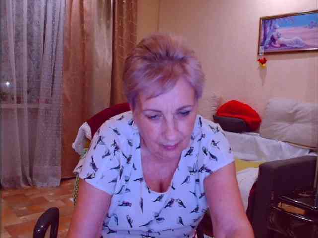 Victoria5643 webcam