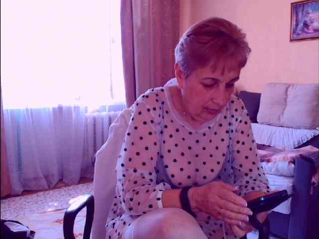 Victoria5643 webcam