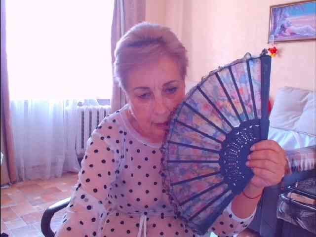 Victoria5643 webcam