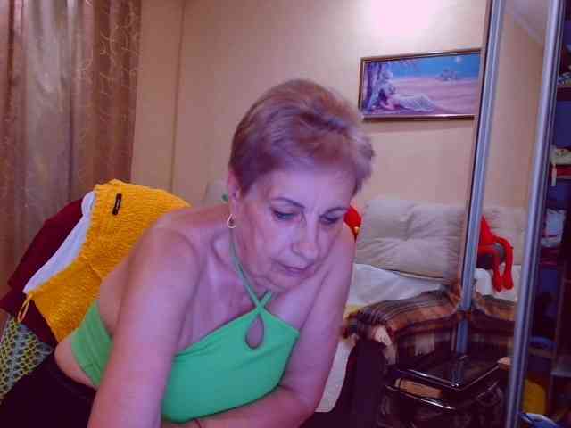 Victoria5643 webcam