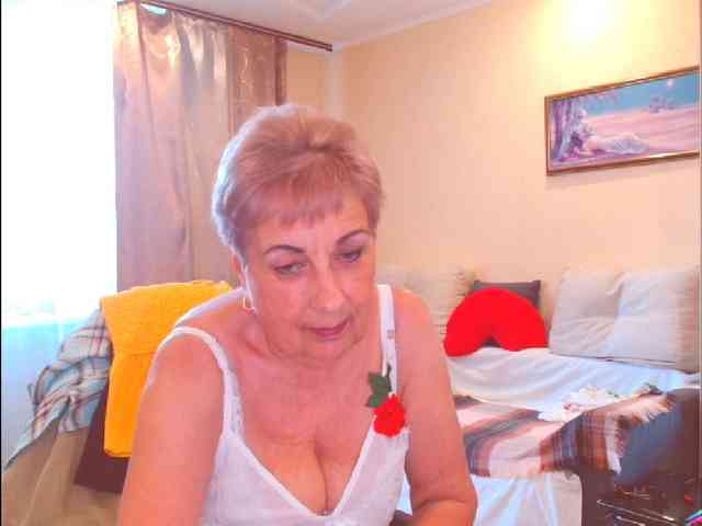 Victoria5643 webcam