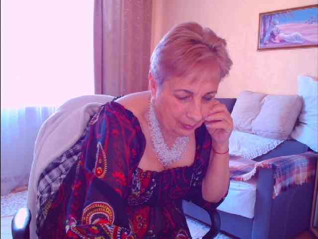 Victoria5643 webcam