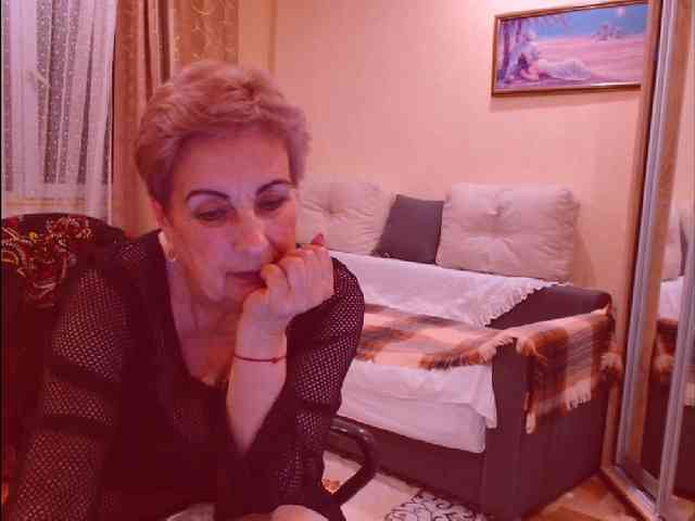 Victoria5643 webcam