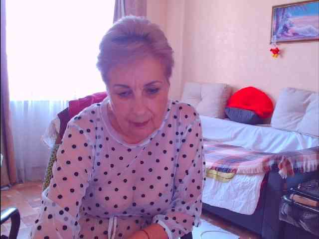 Victoria5643 webcam