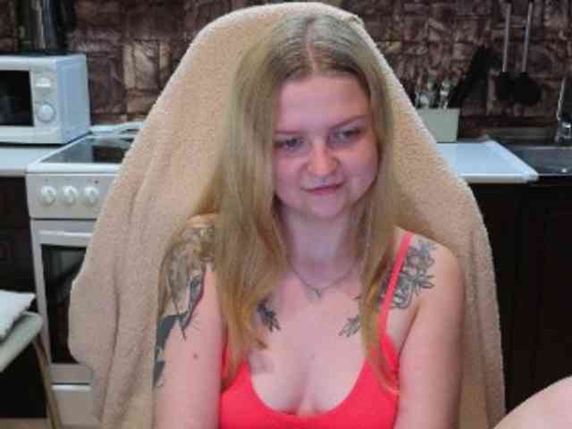 AnitaVine Live Webcam on BongaCams