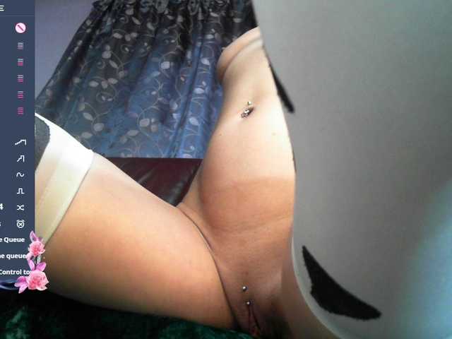 LiLR3beca live cam on BongaCams