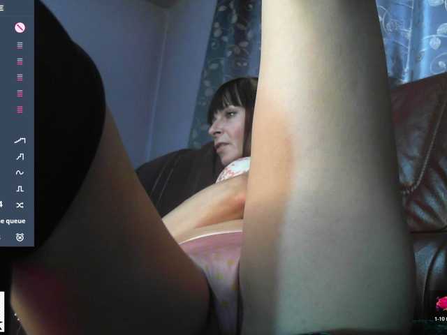 LiLR3beca live cam on BongaCams
