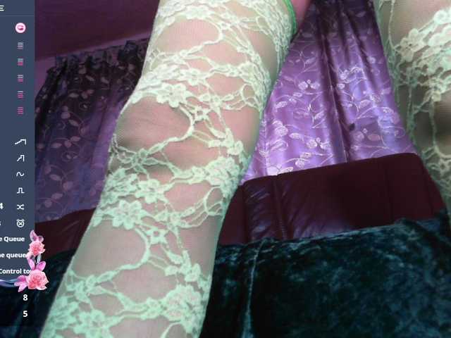 LiLR3beca live cam on BongaCams