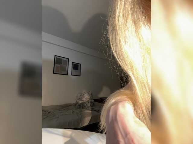 VladaMais live cam