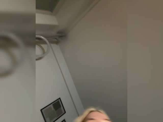 VladaMais live cam on BongaCams