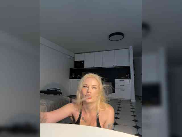 VladaMais webcam