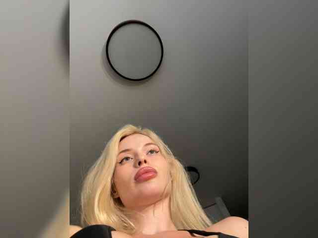 VladaMais Sex Cam Show