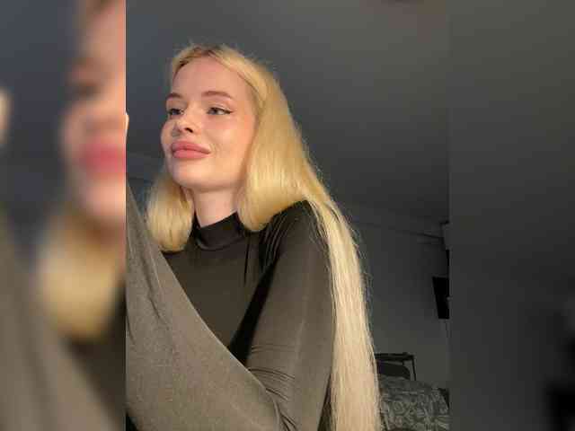 VladaMais Live Webcam on BongaCams