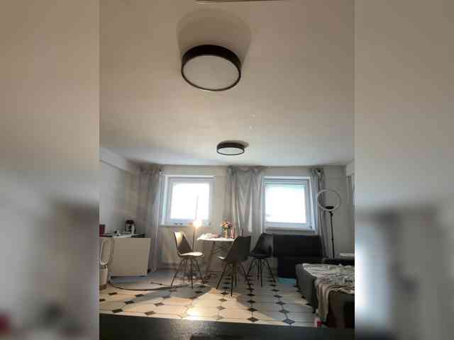 VladaMais webcam