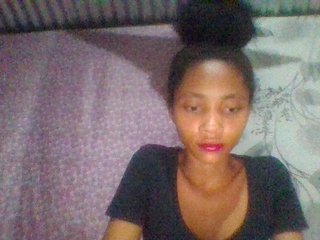 Monicaxa's Live Webcam