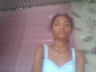 Monicaxa's Live Webcam