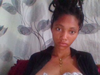 Monicaxa's Live Webcam