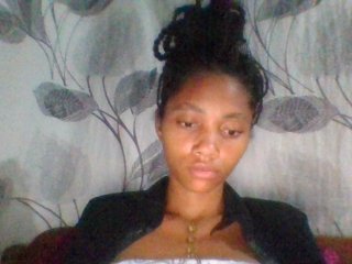 Monicaxa's Live Webcam