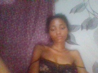 Monicaxa's Live Webcam