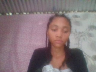 Monicaxa's Live Webcam
