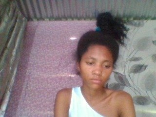 Monicaxa's Live Webcam