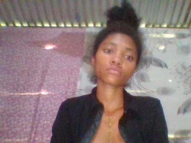 Monicaxa live cam on BongaCams